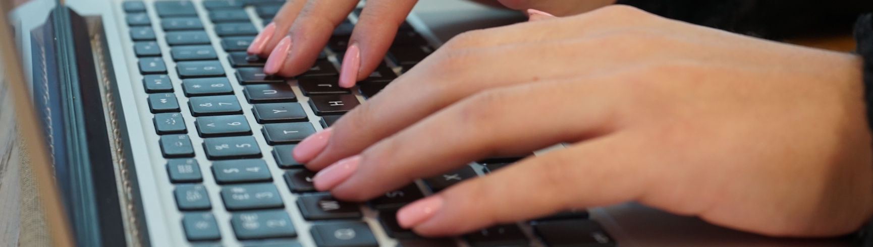 Student using keyboard